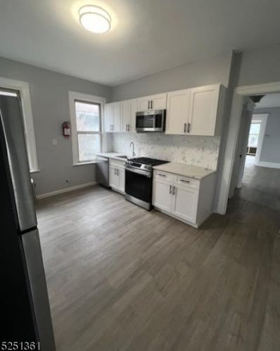 32 Vreeland Ave, Paterson NJ  07504-2429 exterior