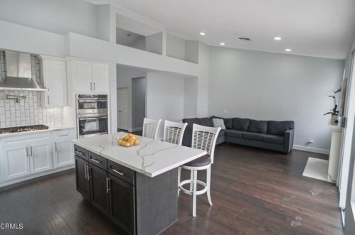 1641 Muirfield Dr, Oxnard CA  93036-7757 exterior