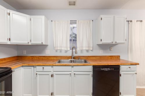 19016 15th St, Phoenix AZ  85024-2364 exterior