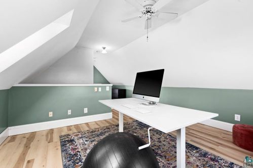 318 8th Ave, Duluth MN 55806-2206 exterior