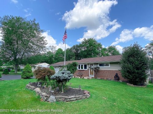 46 Forest Dr, Jackson Twp, NJ 08527-1504