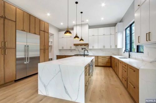 116 Lk Rd, Demarest NJ 07627-2236 exterior