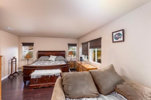 291 Monument Dr, Perris CA 92570-9063 exterior