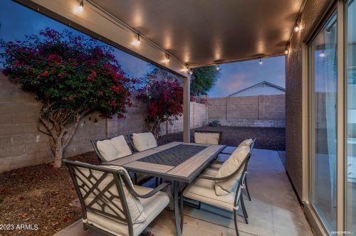 6427 Chisum Trl, Phoenix AZ  85083-1018 exterior