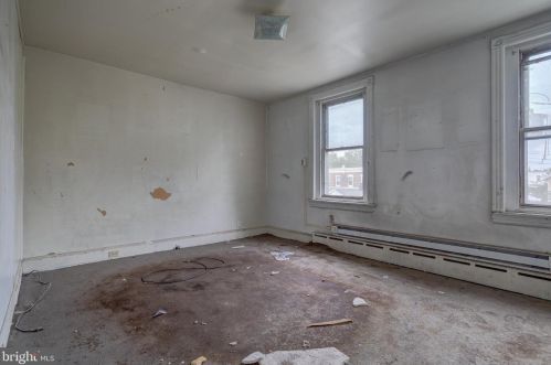 21 Wl Ave, Manor PA 19036-1303 exterior