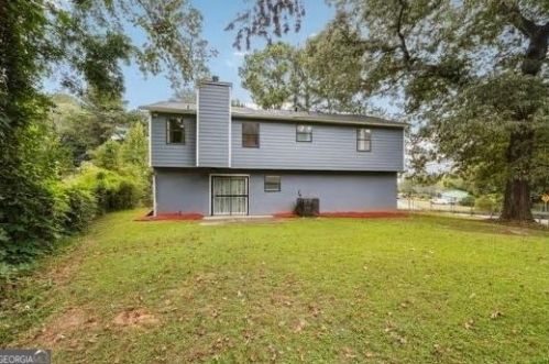 2891 Alexandria Dr, Atlanta GA  30331-5324 exterior