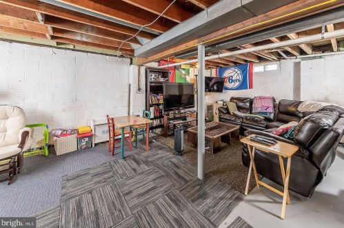 903 Pasadena Dr, Somerdale NJ 08083-1902 exterior