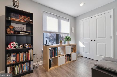 1304 Cleveland St, Philadelphia PA  19146-4605 exterior