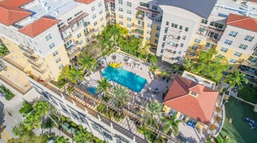 101 Plaza Real, Boca Raton FL  33432-4837 exterior