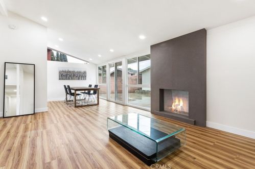 518 Orangethorpe Ave, Fullerton CA  92832-2803 exterior