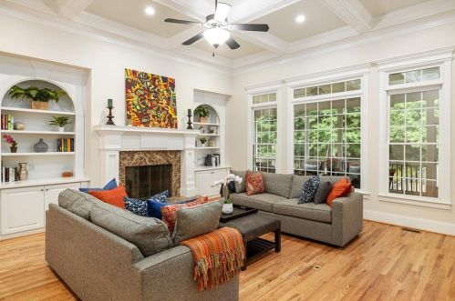 2182 Innsfail Dr, Lithonia, GA 30078-2059