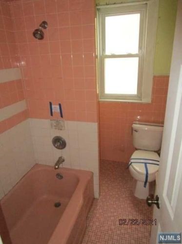 360 9th Ave, Paterson NJ 07506-1551 exterior