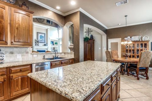 2100 Mustang Trl, Frisco TX 75033-8379 exterior