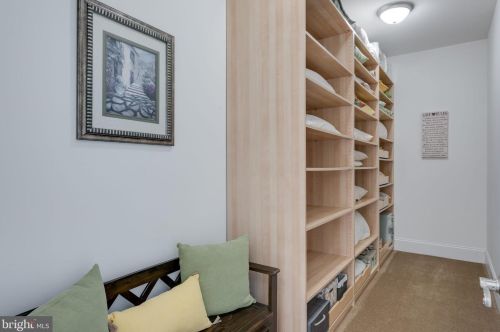 101 Indian Springs Dr, Media PA 19063-5622 exterior