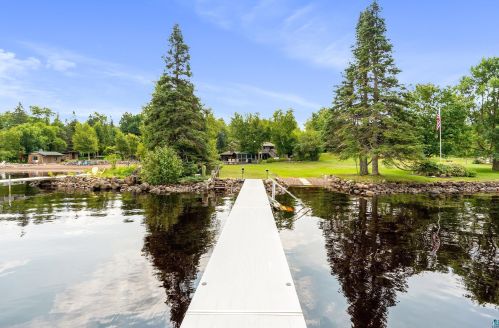 6649 Is Bch Dr, Duluth MN 55803-9379 exterior