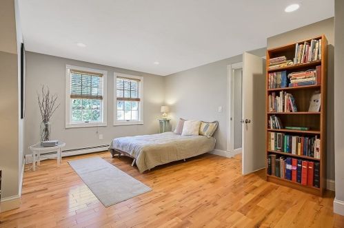 2 Trevor Ln, Worcester MA  01605-1081 exterior