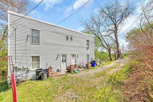 517 Hiland Ave, Moon Twp, PA 15108-1501