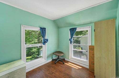 31 Fairfax Ave, Middletown NY 10940-3405 exterior