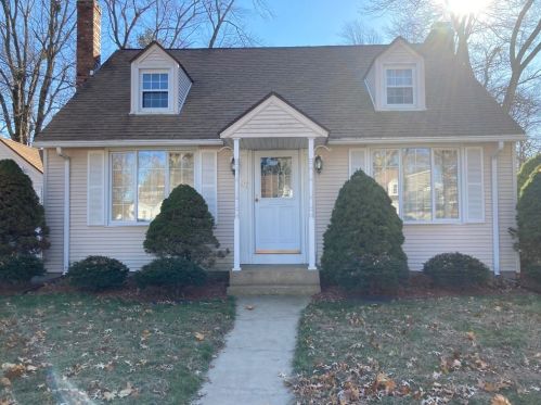 87 Balfour Dr, Springfield, MA 01118-1138