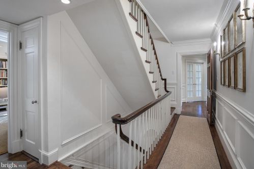 2446 Kalorama Rd, Washington DC 20008-1625 exterior