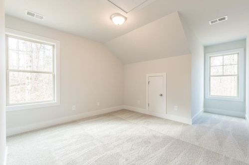 6850 Sawnee Ter, Gainesville GA 30506-0060 exterior