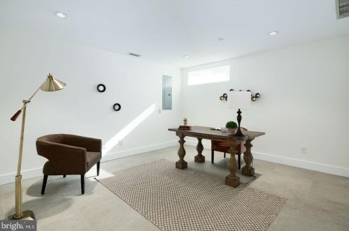 1304 20 St, Philadelphia PA 19140-5810 exterior