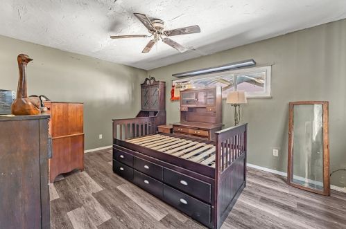 200 Main St, Pittsburgh PA 15215-2447 exterior