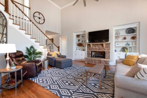 4648 Ridge Gate Dr, Gainesville GA 30506-4678 exterior