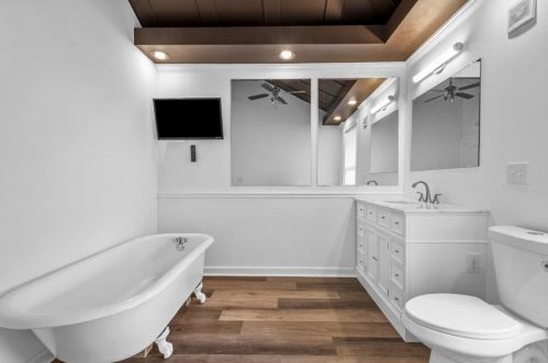 511 Shelbourne Ave, Pittsburgh PA 15221-2617 exterior