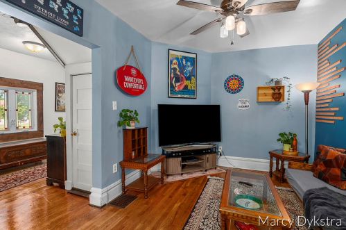 815 Sherman St, Grand Rapids MI 49506-2918 exterior