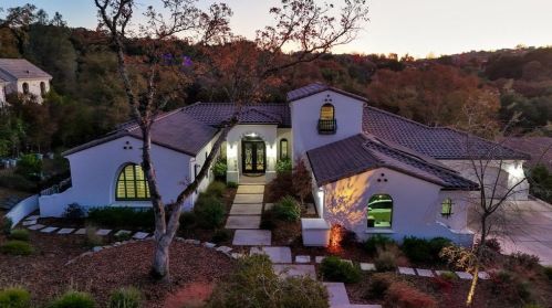 5263 Da Vinci Dr, Folsom CA 95762-5261 exterior