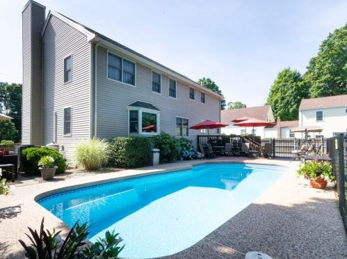 1103 Adams St, Boston MA exterior