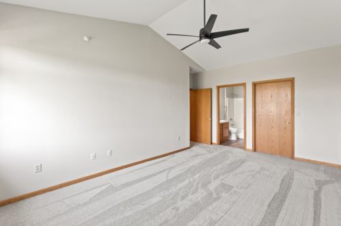 4790 Maple Leaf Cir, Milwaukee WI 53220-2783 exterior