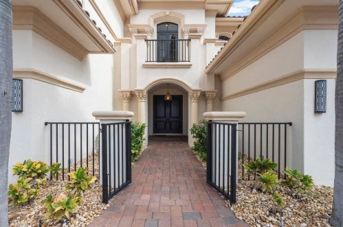 17894 Monte Vis Dr, Boca Raton FL 33496-1057 exterior