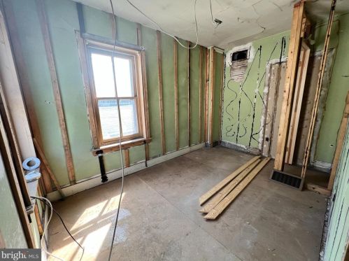 304 Evans St, Pottstown PA  19464-5316 exterior