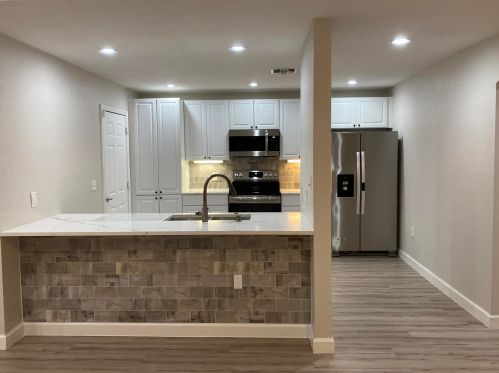 1756 Dove Tail Dr, Fort Pierce FL 34982-8000 exterior