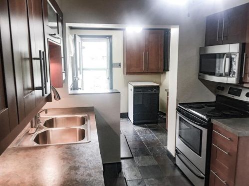 1417 Dagmar Ave, Pittsburgh PA 15216-3715 exterior