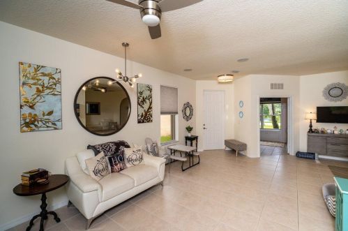 236 Coconut Key Way, Fort Pierce FL 34986-1911 exterior