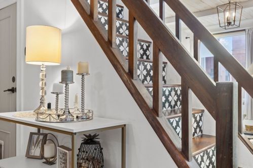 4002 Howley St, Pittsburgh PA  15224-1418 exterior