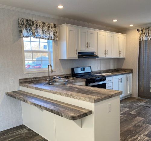 29 Hazel Dr, Concord NH 03301-3426 exterior