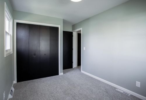 928 Cir Dr, Manitowoc WI 54220-4359 exterior