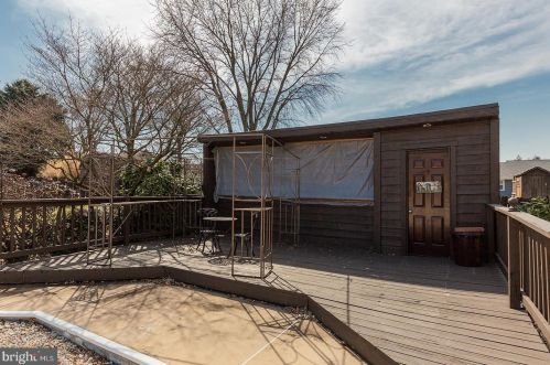 140 Longfellow Dr, Lancaster PA 17602-4048 exterior