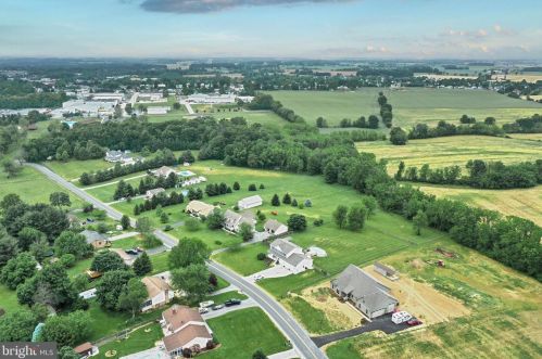 280 Kindig Rd, Littlestown PA 17340-9133 exterior