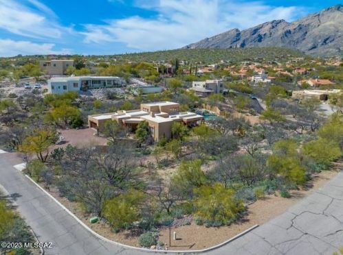 6421 Paseo Otono, Tucson AZ  85750-1208 exterior