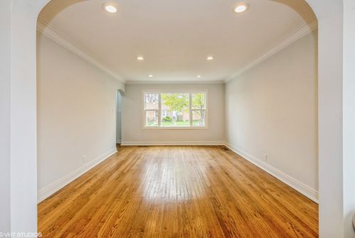 2028 15th Ave, Broadview, IL 60155-3008