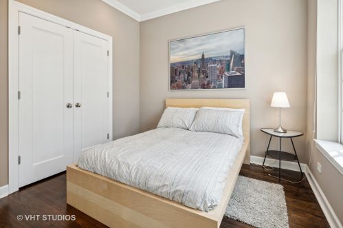 1736 Pierce Ave, Chicago IL 60651-2690 exterior