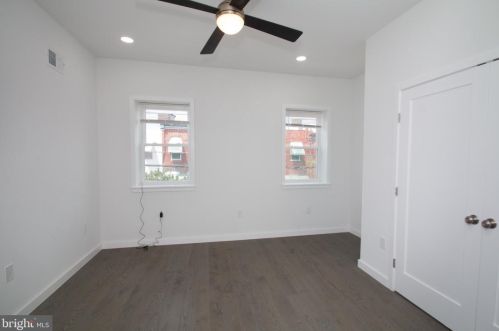 1034 Jackson St, Philadelphia PA  19148-3011 exterior