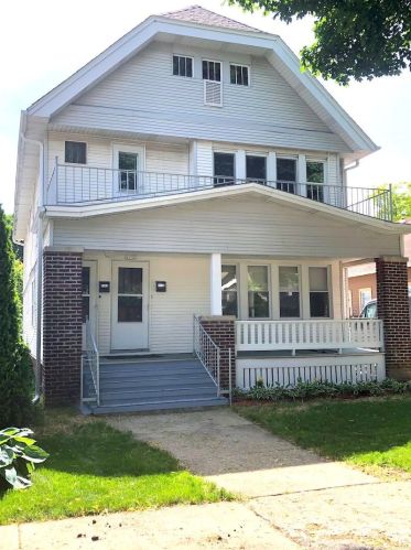 2130 49th St, Milwaukee WI 53208-1103 exterior