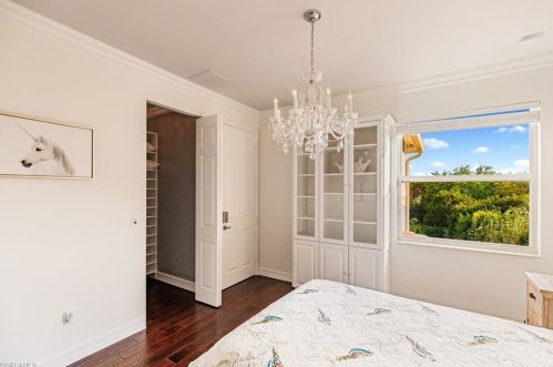 6480 Marbella Dr, Naples FL 34105-5040 exterior