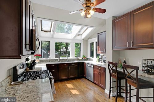 215 Marne Ave, Tavistock NJ 08033-1444 exterior